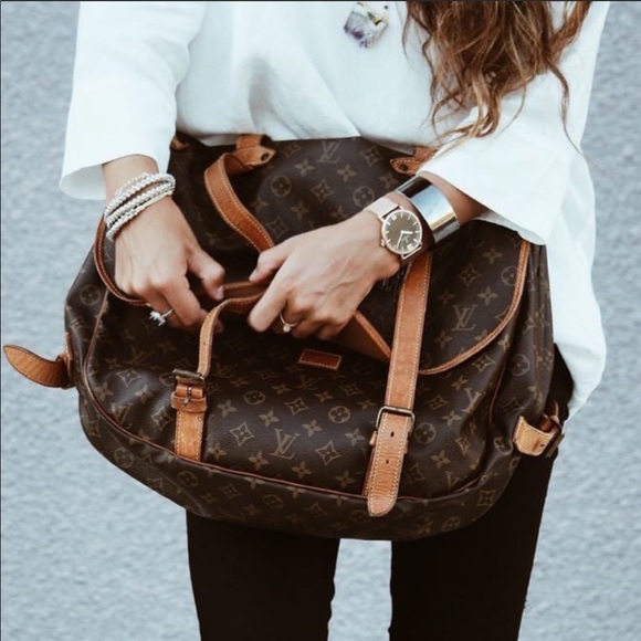 Louis Vuitton Handbags - ❤️✨Extra LARGE✨❤️ crossbody